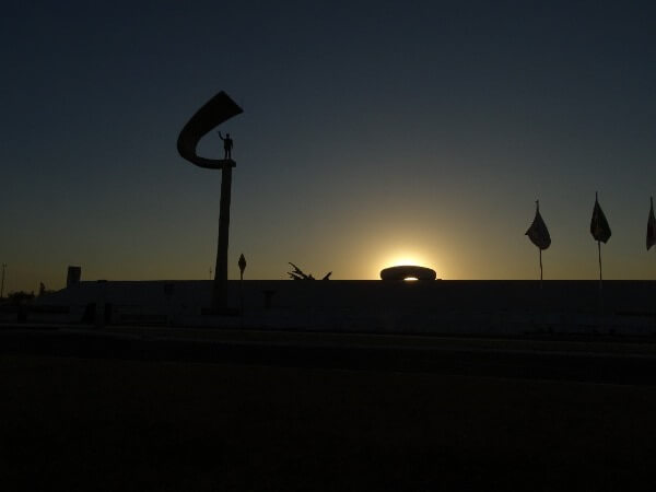 Pôr-do-sol do Memorial JK - Brasília 